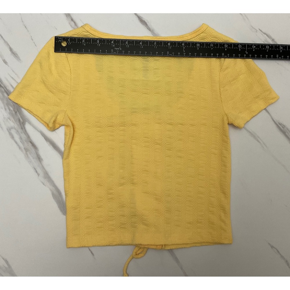 SO Womens XS Yellow Textured Lace Up Front Scoop Neck Short Sleeve Crop Top - Picture 4 of 5
